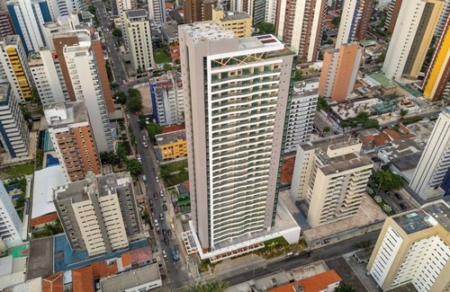 Meireles Apartment | Modern studio with rooftop sea view