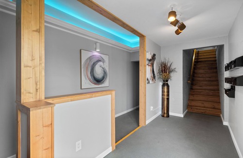 Festus Apartment | Modern Studio Apartment in the center of town, private parking & WIFI