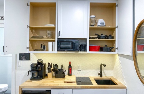 Grants Pass Apartment | Modern Studio in the Heart of Grants Pass