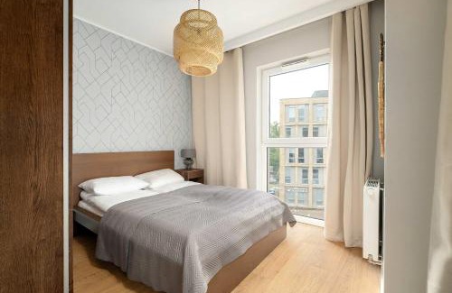 Nowe Miasto Apartment | Modern Studio with Parking near Lake Malta by Noclegi Renters