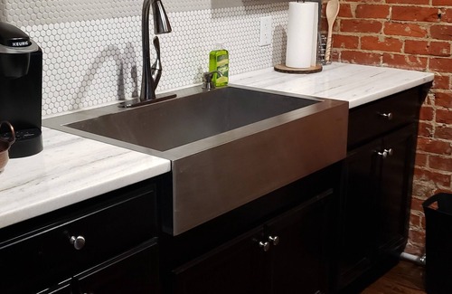 Corryville Apartment | Modern Style and Comfort near UC