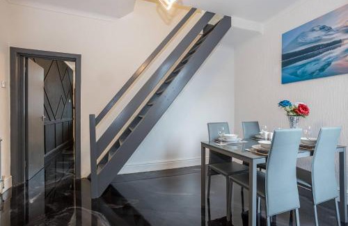 St Helens House | Modern & Stylish 2 Bedroom House in St Helens