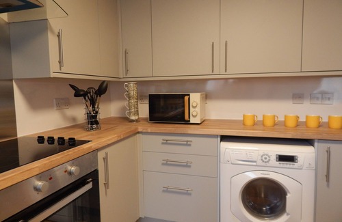 Cambridge House | Modern, stylish and well located en-suite rooms with parking