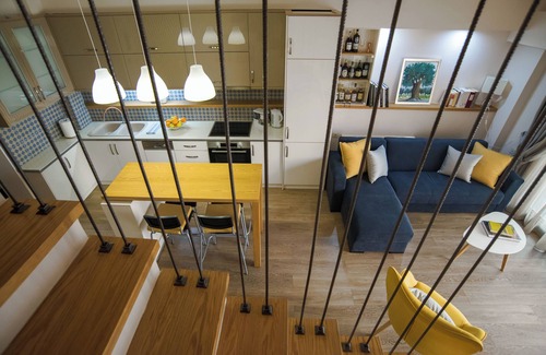 Itea Apartment | Modern, Stylish Maisonette