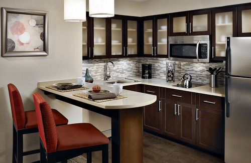 McNeil Condo | Modern Suite | 24h Business Center Access + Pool