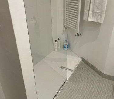 Molina Apartment | Modern sunny apartment in residental area