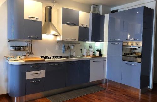 Molina Apartment | Modern sunny apartment in residental area