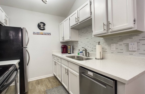 Mesa Grande House | Modern Townhome- Amazing location Tempe/Mesa one block to Cubs Spring Training!