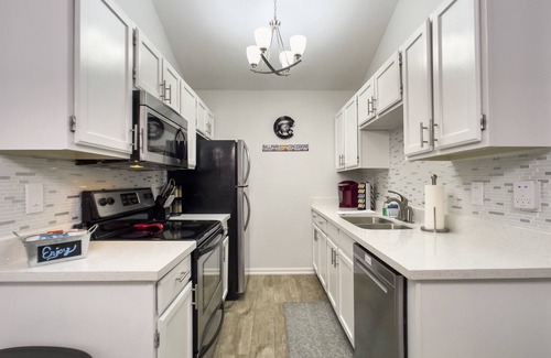 Mesa Grande House | Modern Townhome- Amazing location Tempe/Mesa one block to Cubs Spring Training!