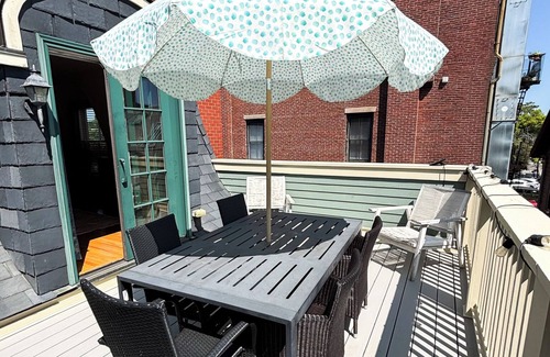 Brookline House | Modern townhome,Boston vacation,2 bath,pkg,deck