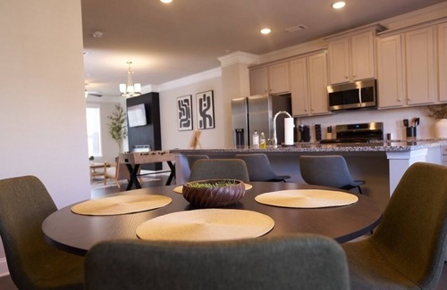 Marietta House | Modern Townhome in Marietta - 3Bed/3.5 Bath