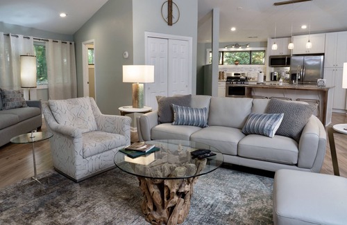 Durham House | Modern Treehouse Close to Duke