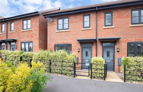 Cheltenham House | Modern Two Bedroom Two Bathroom Home