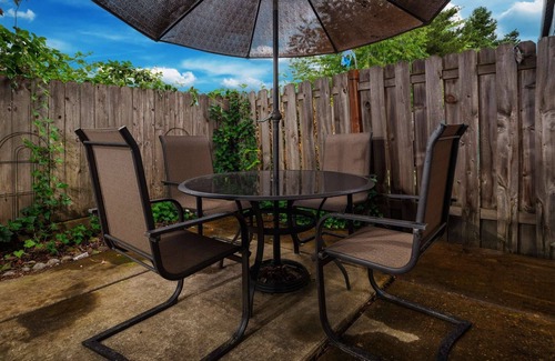 Beaverton House | Modern Updated Home, Game Room, Open Layout, Family Friendly, Near Intel & Nike 5 Min Walk to MAX