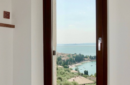 Torri del Benaco Condo | Modern vacation apartment with lake view on Lake Garda