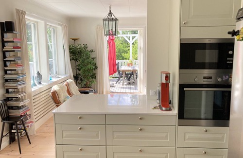 Nacka Municipality House | Modern villa near archipelago, close to Stockholm city, great for families