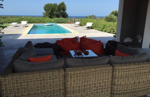 Serranova Villa | Modern Villa, spectacular private pool with sea view, only 3 minutes to beach!