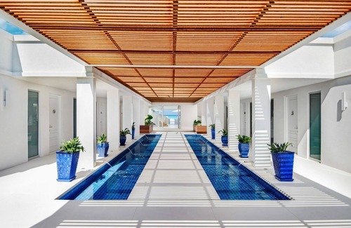 Leeward Settlement Villa | Modern Villa with Exceptional Pool in Turks and Caicos