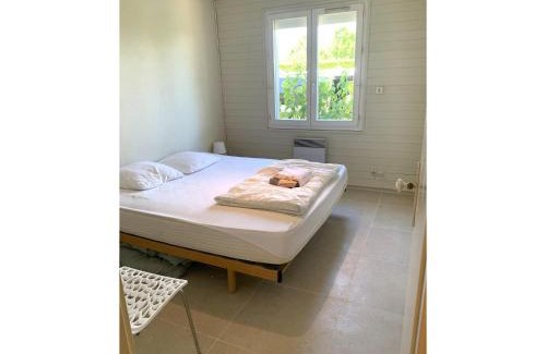 Brives-sur-Charente Villa | Modern Villa with Pool in Brives