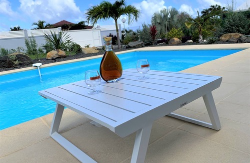 Morel Villa | Modern villa with pool and beach access