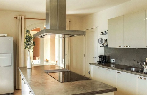 Cabris Villa | Modern Villa with Private Pool in Cabris