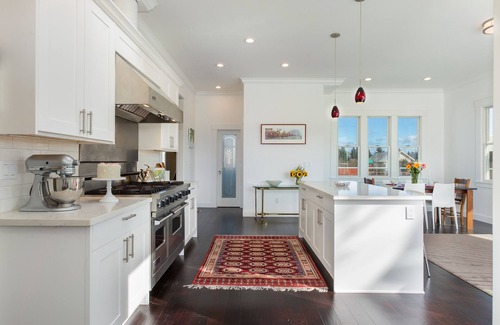 Healdsburg Other | Modern Vineyard Farmhouse - Close to Downtown Healdsburg - 4 BD/4 Ensuite Baths