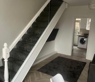 Rhondda House | Modern welsh cottage