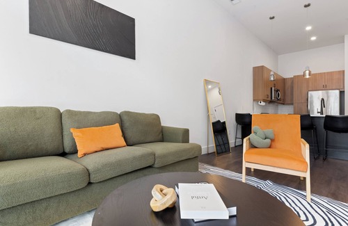 Home Park Apartment | Modern West Midtown Retreat — Luxurious Stay!