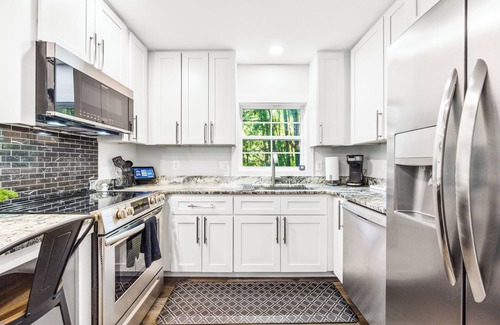 Conway House | Modern Wilderness Home