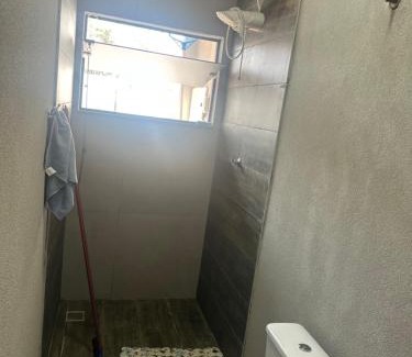 Americana House | Moderna área com Wi-Fi e ar condicionado