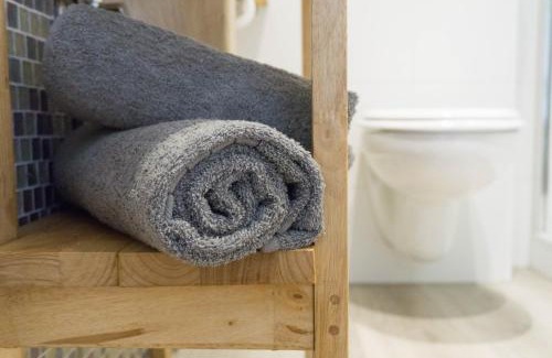 Kinheim Apartment | Moderne 70 qm Wohnung mit großer Dachterrasse