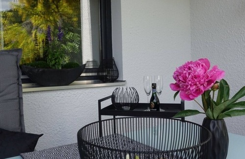 Prunn Apartment | Moderne Ferienwohnung mit Balkon für bis zu 4 Personen