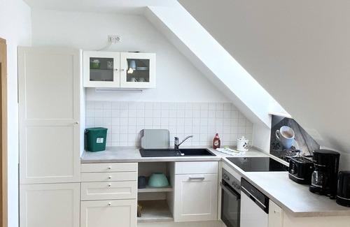 Grimma Apartment | Moderne Ferienwohnung mit 2 Schlafzimmern, Küche und Bad