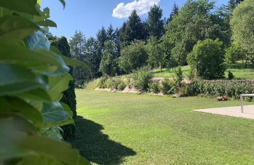 Irrel Apartment | Moderne Ferienwohnung mitten im Grünen in der Südeifel