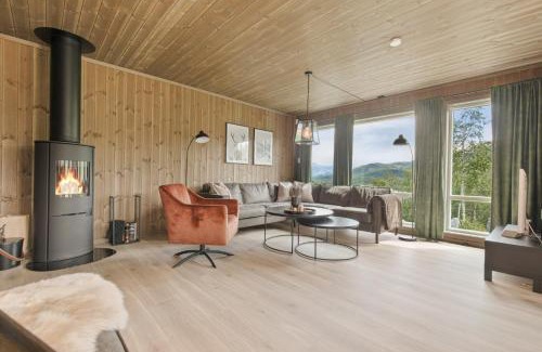 Sykkylven House | Moderne hytte på Fjellsætra med Jacuzzi
