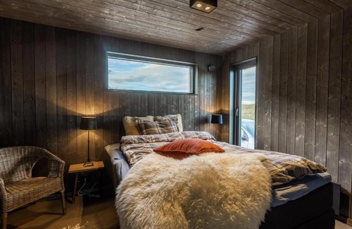 Vikberget House | Moderne hytte, tett på naturen