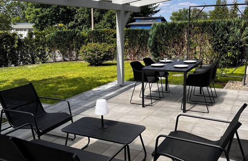 Kollm House | Moderner Tiny Bungalow am See in der Oberlausitz, zum Radfahren, Wandern, Angeln