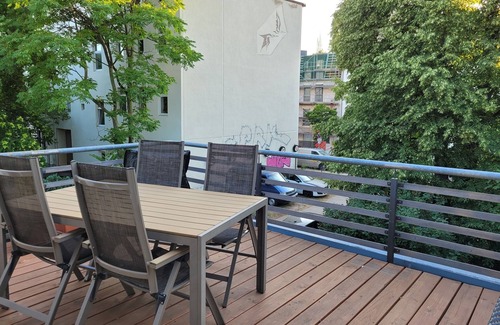Dresden Apartment | Modernes Loft mit Großer Terrasse und Zwei Kostenlosen Parkplätzen