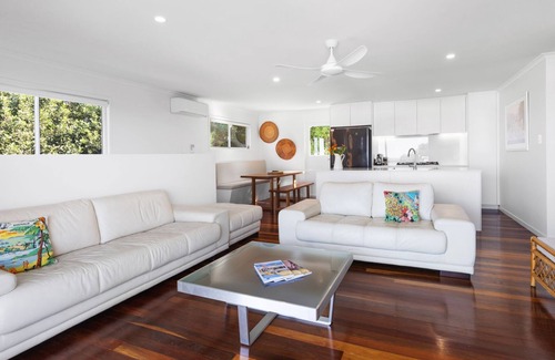 Peregian Beach House | Modernized Beachside Home in Peregian Beach