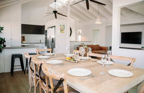 Moffat Beach House | Moffat Beach Abode - Steps to Moffat & Shelly Beach
