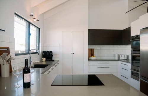 Moffat Beach House | Moffat Beach Abode - Steps to Moffat & Shelly Beach