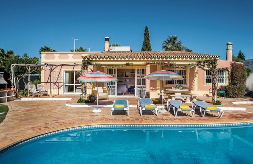 Guia Villa | Moinho -Delightful villa in Quinta dos Alamos with private pool