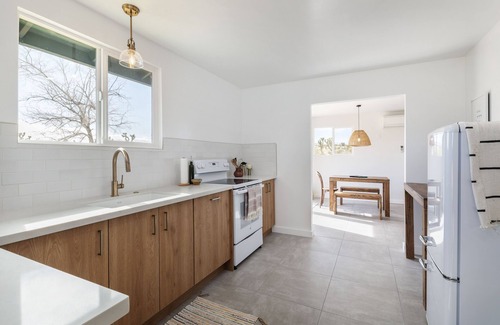 Landers House | 🌵Mojave Mesa - The Perfect Place for a Peaceful Desert Retreat to Relax and Unwind🌵