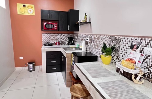 San Antonio de Belen House | Moken Place A-C in San Antonio