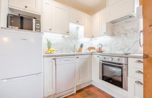 Stibb House | Moles Burrow