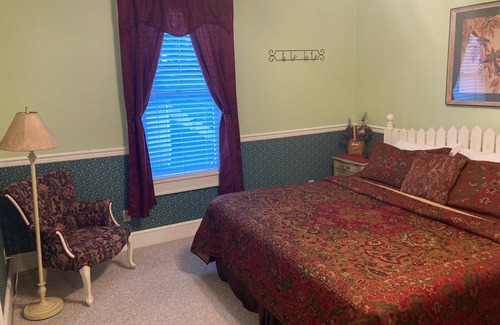 Waynesville House | Molly's Room at the Herren House