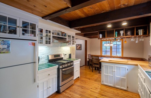 Carnelian Bay House | Molly's Treehouse by Hauserman Rentals