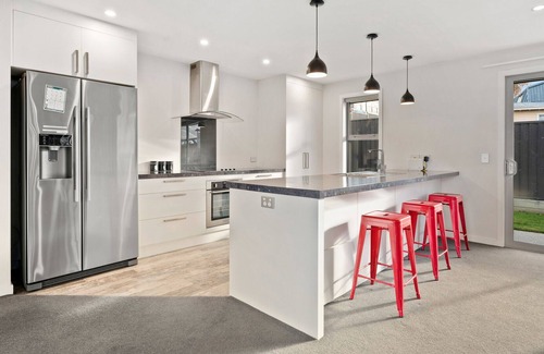 Lowburn House | Molyneux Magic - Cromwell Holiday Home