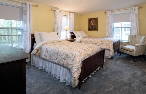 Jaffrey Bed & Breakfast | Monadnock Inn