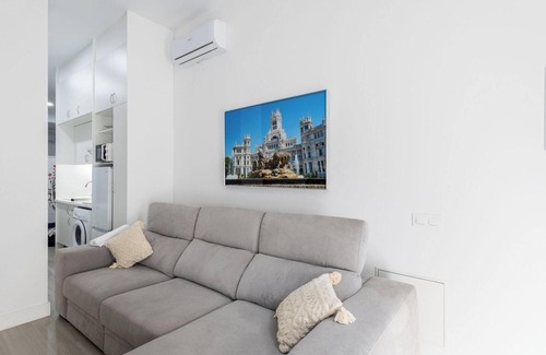 Gaztambide Apartment | Moncloa apartment, with optional parking